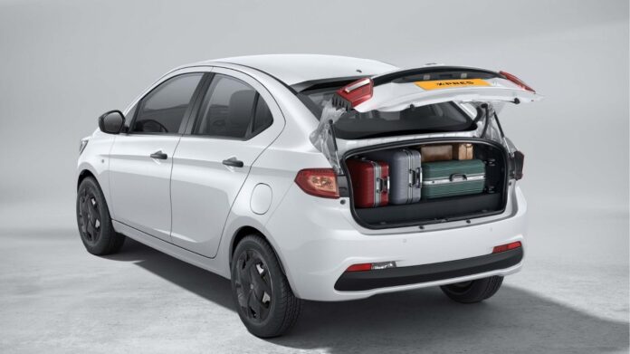 Tata XPRES Tigor Taxi Petrol & CNG लॉन्च: कीमत ₹5.59 लाख से शुरू | 70L Twin Cylinder CNG टैंक